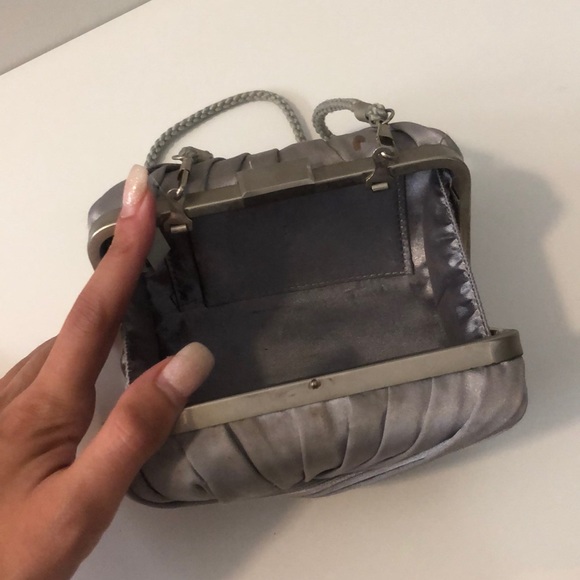Small Silver Clutch - Picture 5 of 5